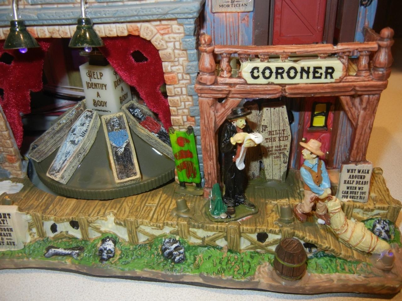 Lemax Spooky Town Dead As A Doornail Morgue Lighted Animated Musical 2008 Retire