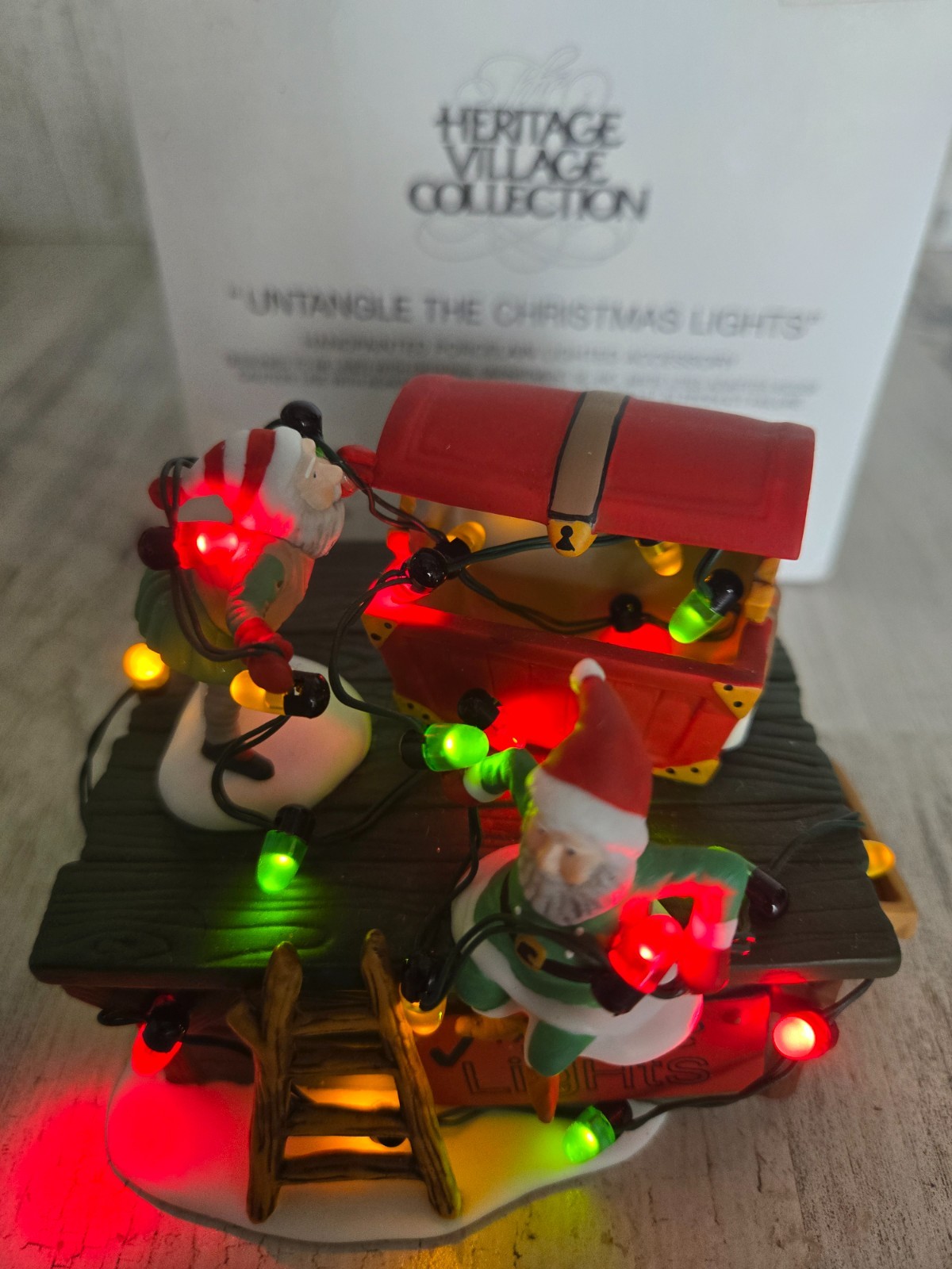 Department 56 Untangle The Christmas Lights Heritage Village Lighted 56374