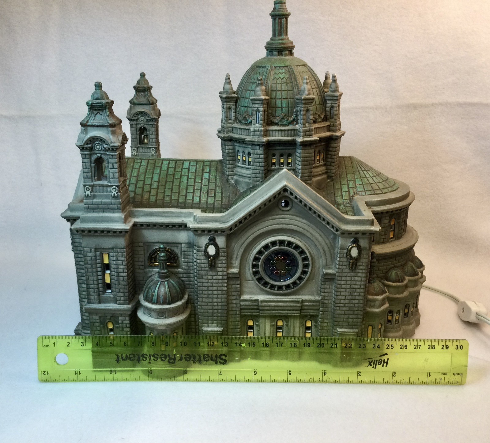 Dept 56 Cathedral of Saint Paul #58930 – Christmas in the City – Retired
