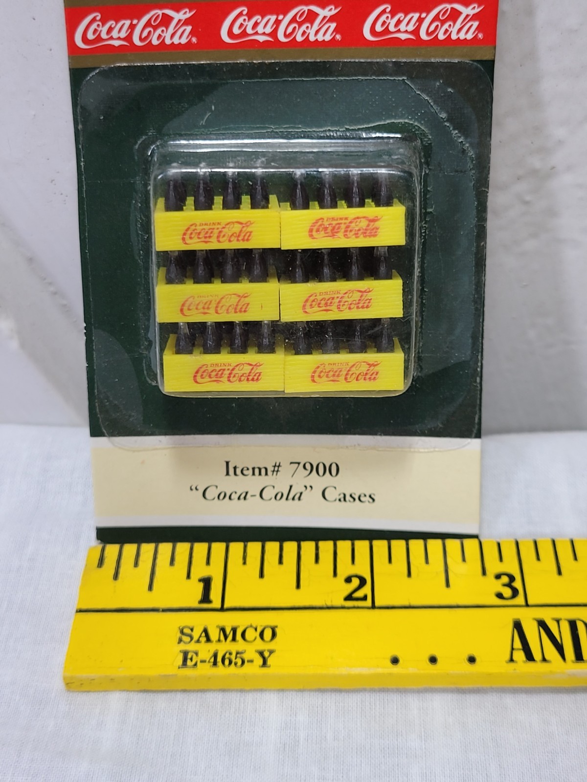 Cola-Cola Town Square Collection Accessories – 1992 Yellow Miniature Crate NEW