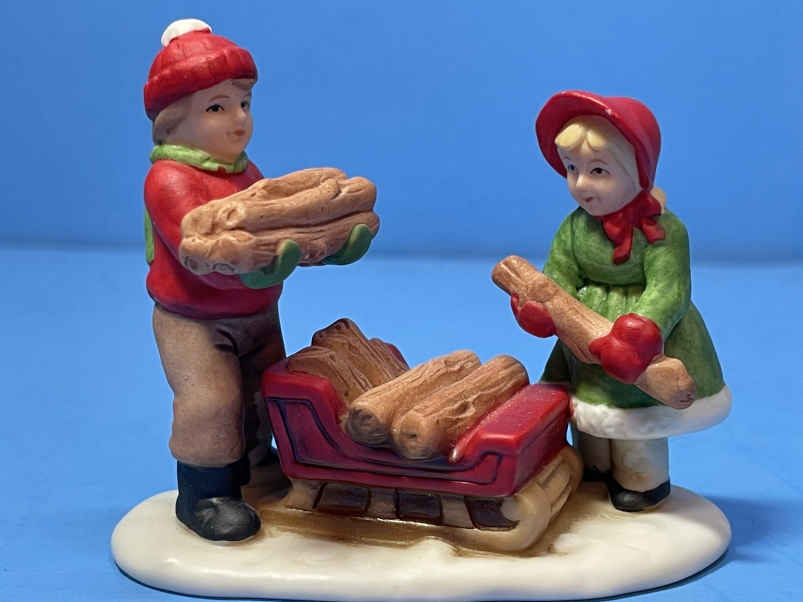 VTG Lennox Porcelain Christmas Village, Figurine children gathering Wood, 2 inch