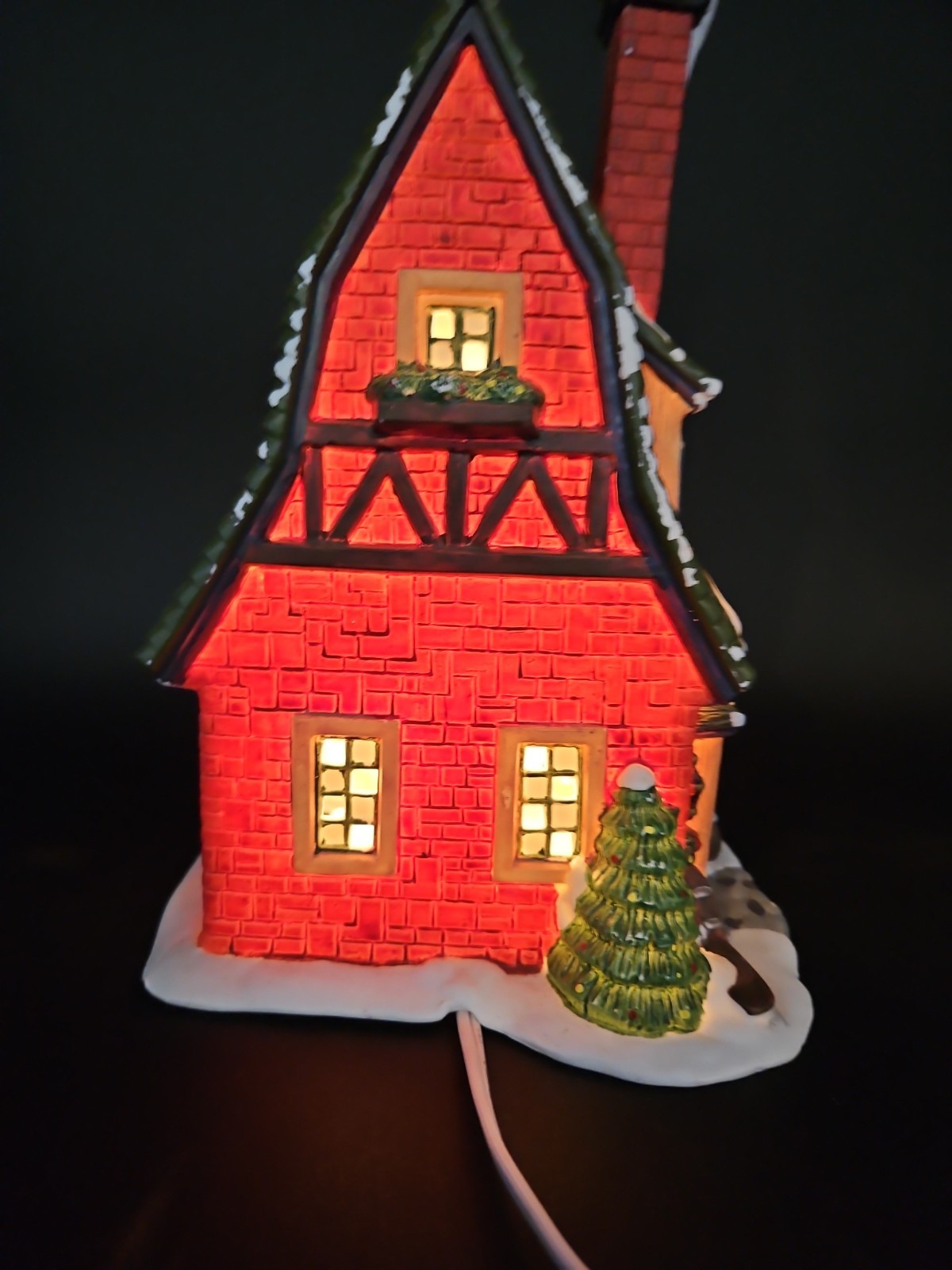 St Nicholas Square Village Collection – (1997) Coffee Cafe Christmas Village
