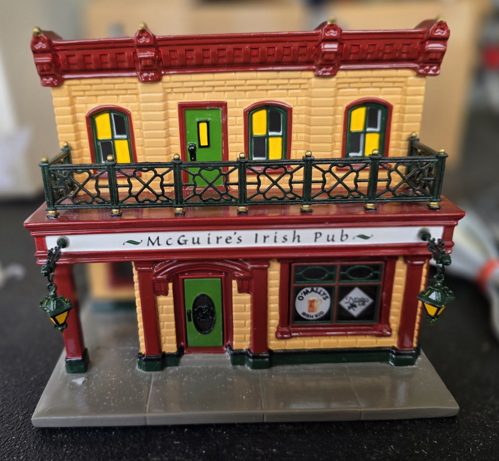 Department 56 McGuires Irish Pub #55066