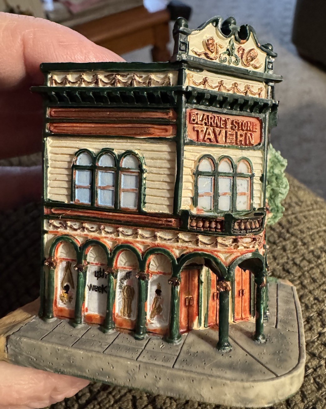 Liberty Falls AH286 Blarney Stone Irish Tavern Miniature Village Americana NEW