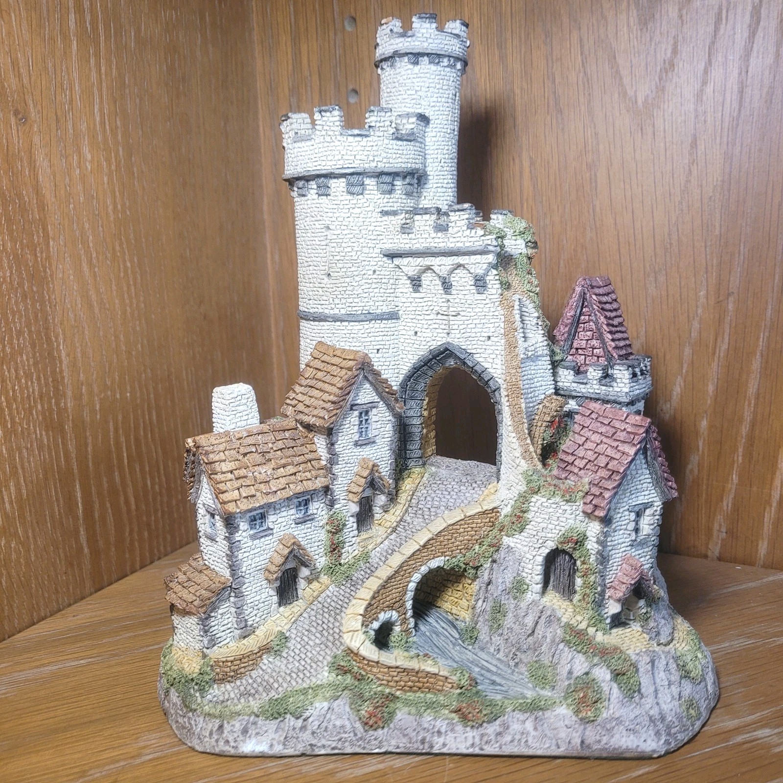 David Winter Cottages CASTLE GATE Medieval Rare Vintage 1984 No Box