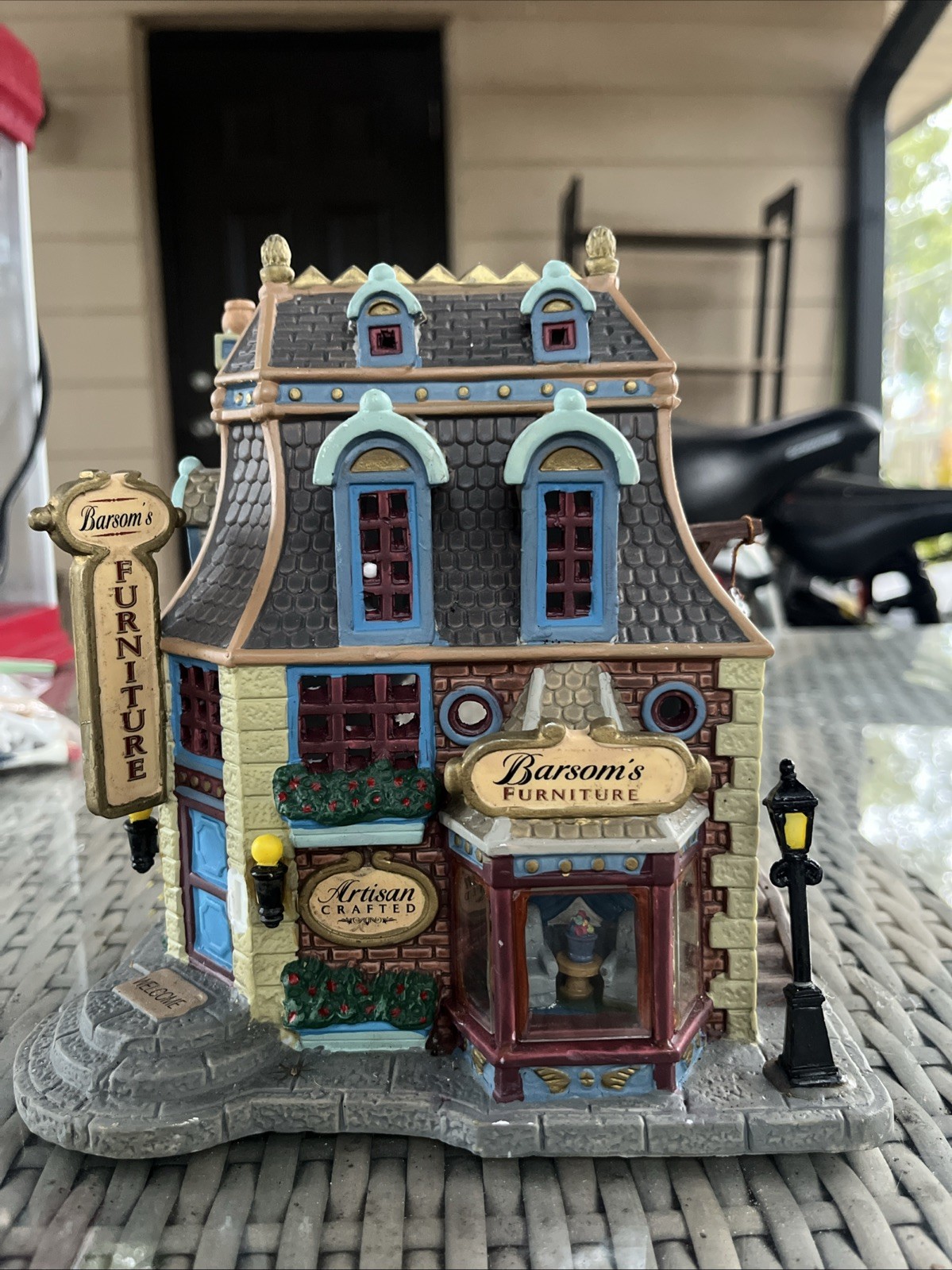 2009 LEMAX Caddington Village “BARSOM’S FURNITURE” #95821