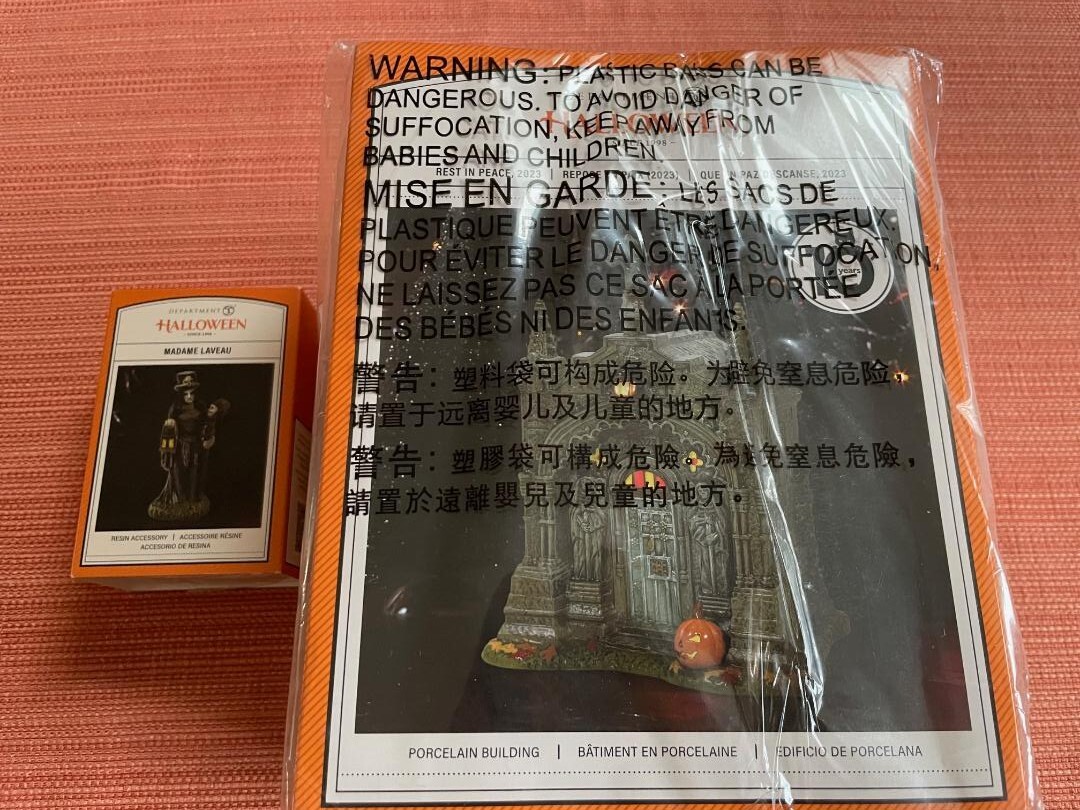 Dept 56 Halloween Rest in Peace 2023 sold w/ Madame Laveau NIB Lit Ceramic Crypt