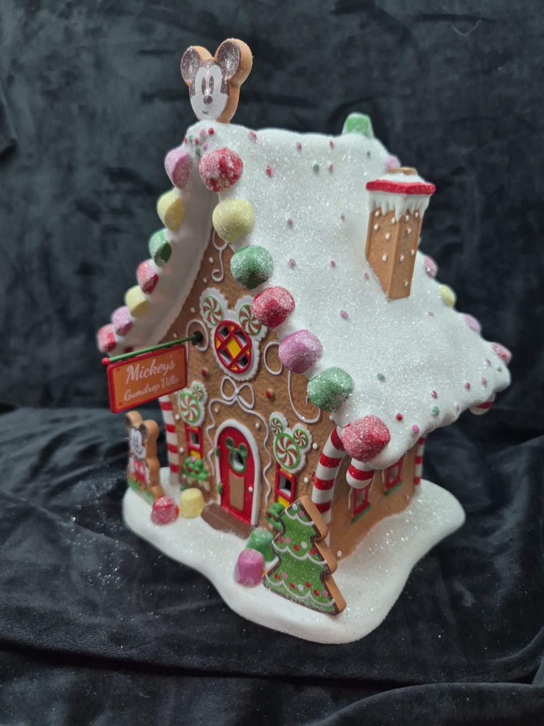 Dept 56 2023 Mickeys Gingerbread Gumdrop House Porcelain With Light Cord