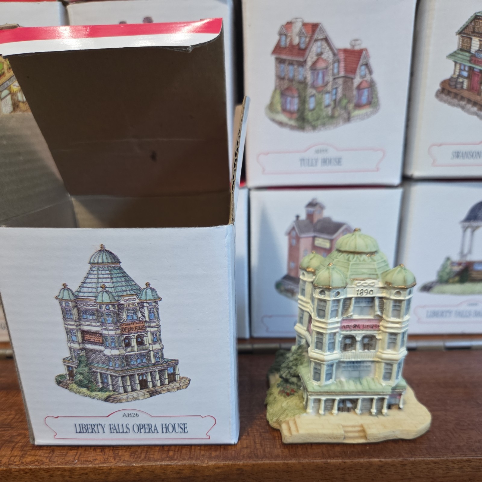 1993 Lot of 26 Liberty Falls The Americana Collection Hand Painted