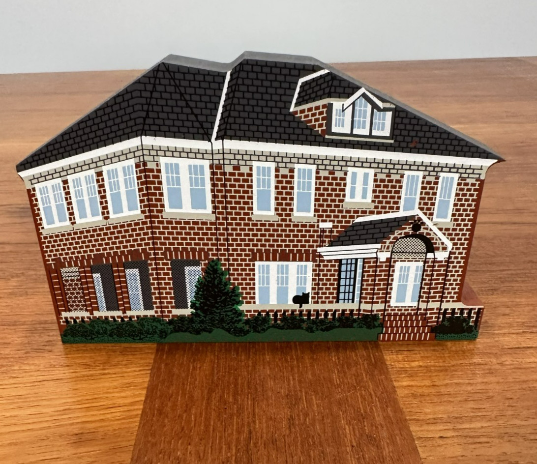 Cat’s Meow Village Father Flanagan’s Home Great American Series 1998 Retired 8-3