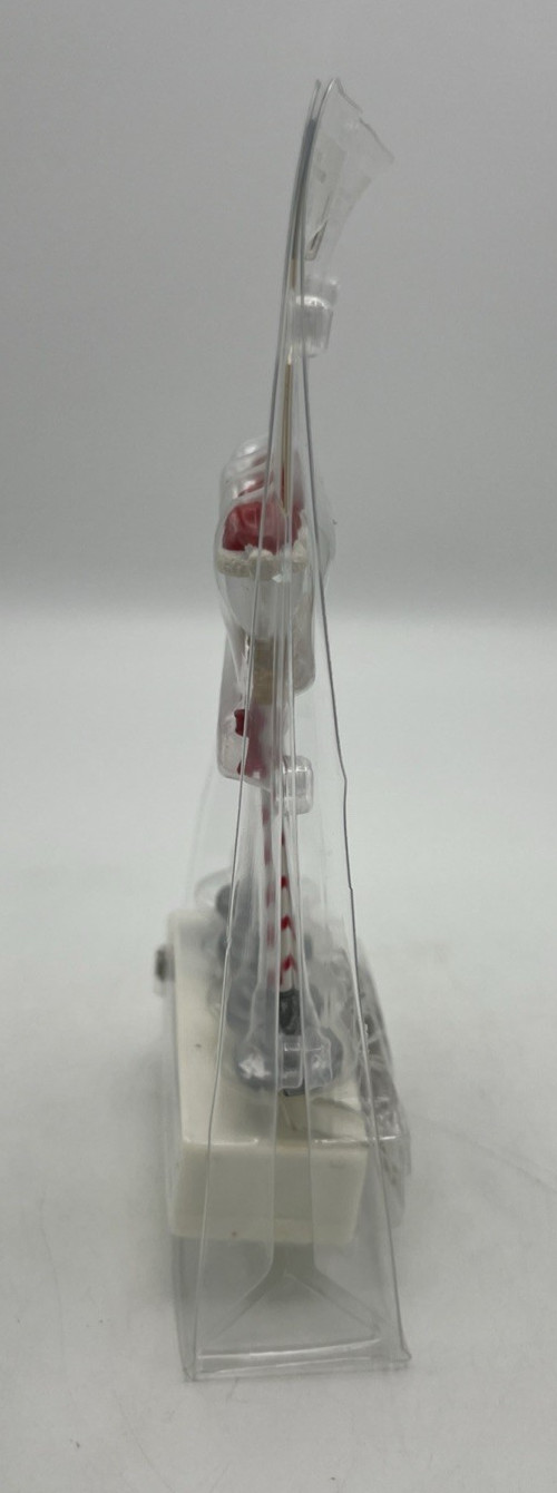 2006 Lemax Lighted Accessories Santa Hat Street Lamps Set of 4 64472