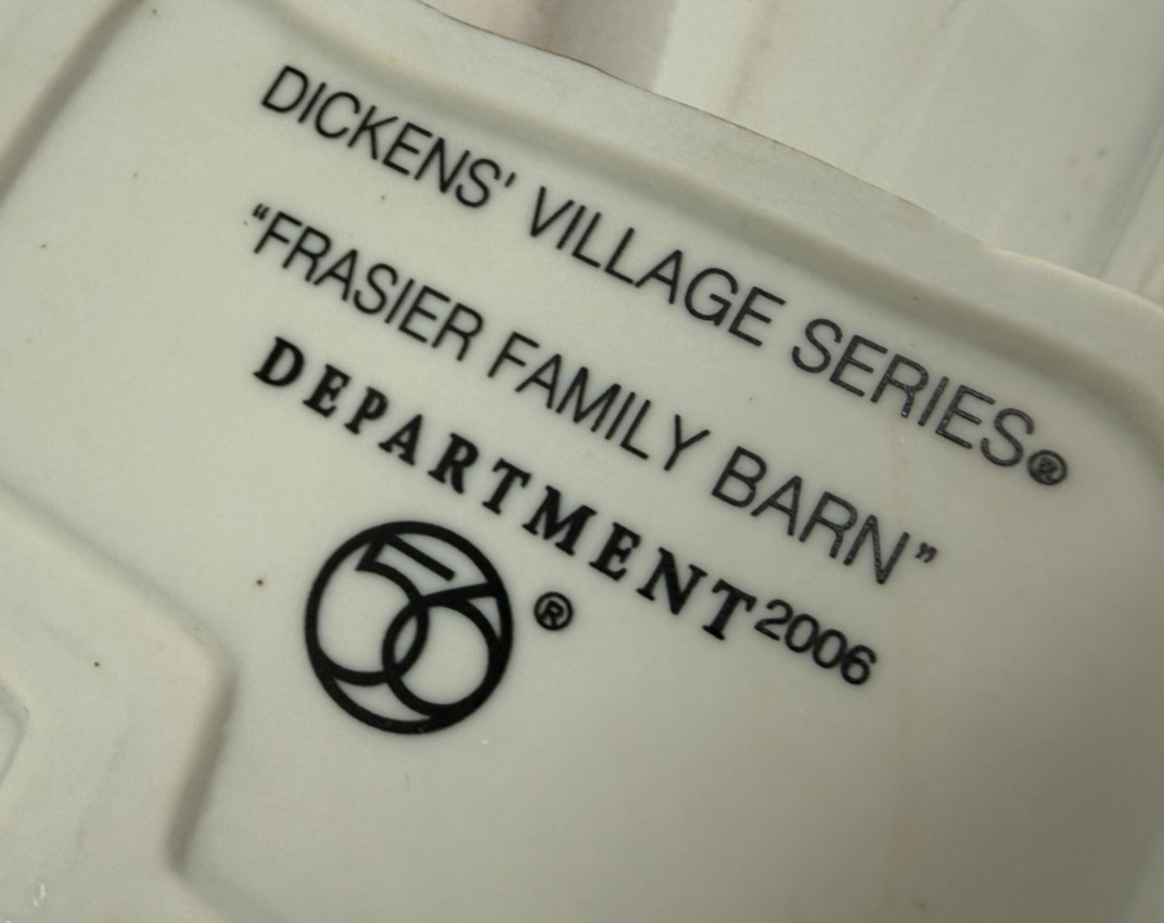 Dept 56 Dickens Village Frasier Family Barn 56.58755 Retired Lighted Box