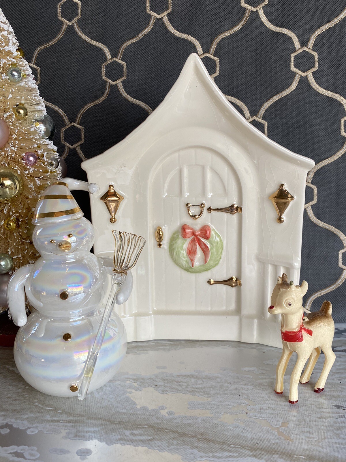 Vtg Holland Mold Ceramic Christmas House Front Iridescent Snowman Rudolph Figure