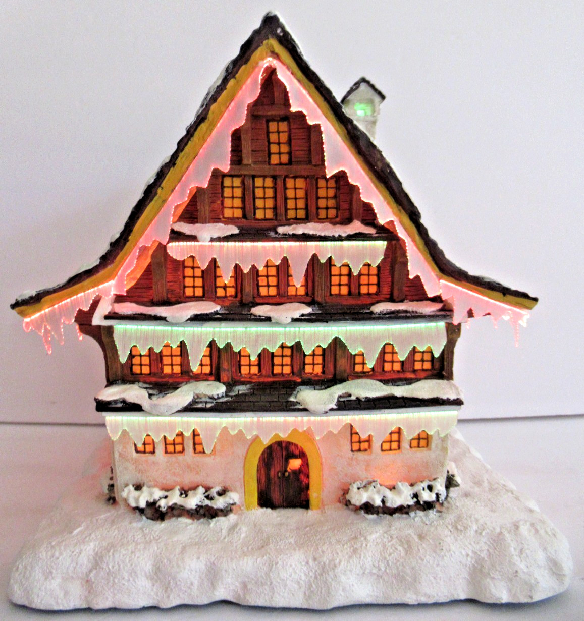 BRADFORD “FIBER OPTIC: CHATEAU /LODGE” ~(7.5″ TALL)~ **COLOR CHANGING** RARE !!!