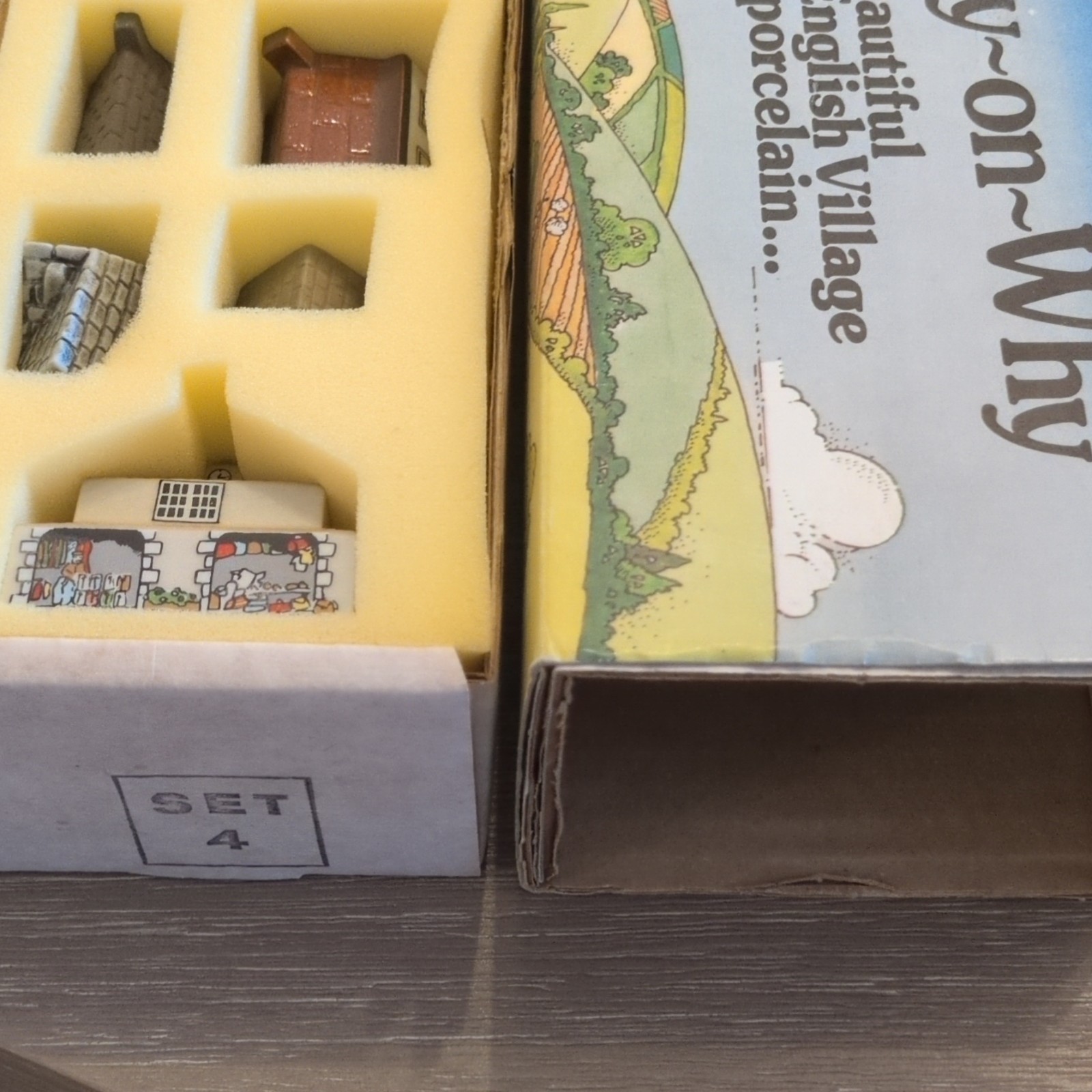 Wade Of England Whimsey-on-Why English Village Miniature Porcelain Set 4