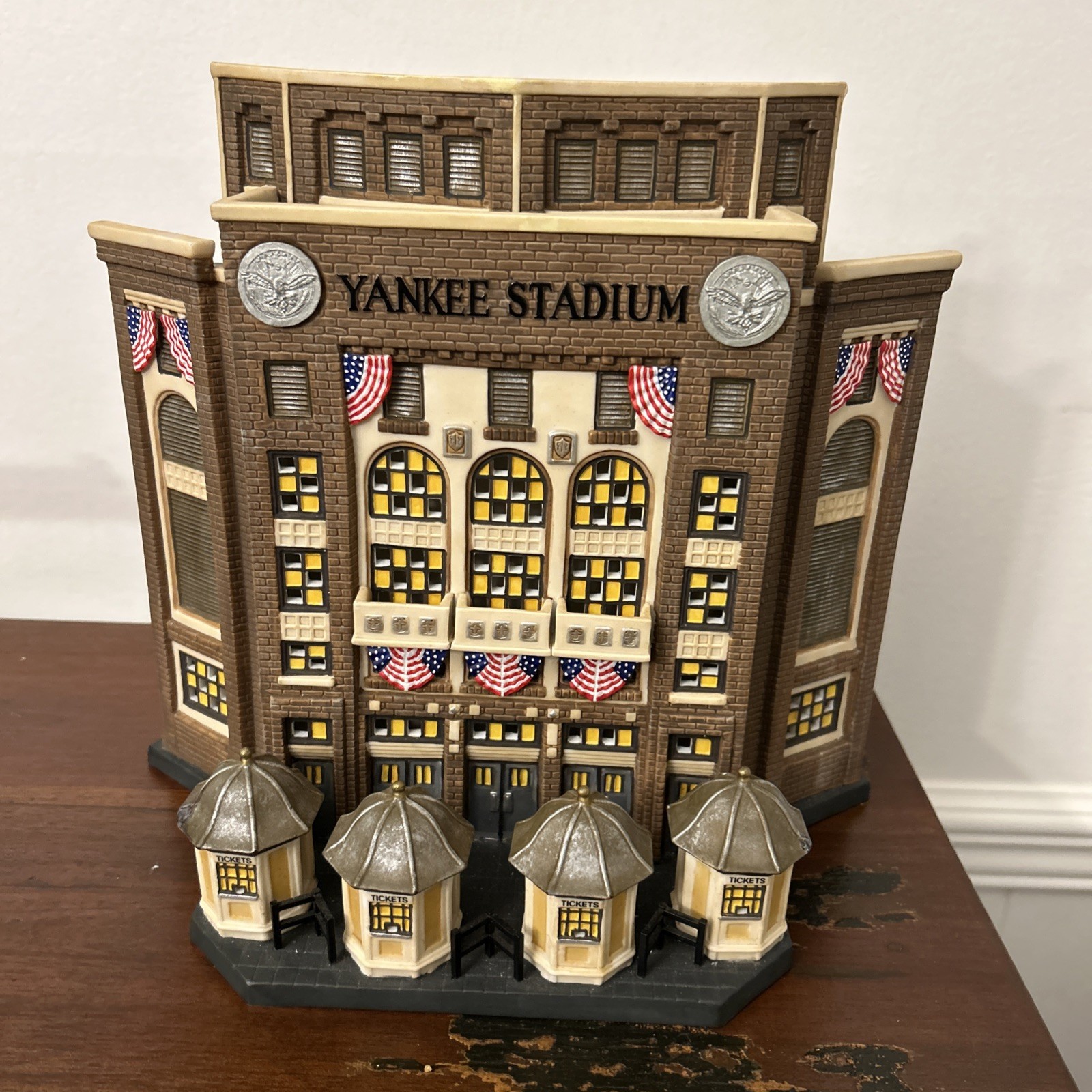 VTG 2001 Dept 56 Yankee Stadium Christmas In The City Box Light MLB Baseball NY