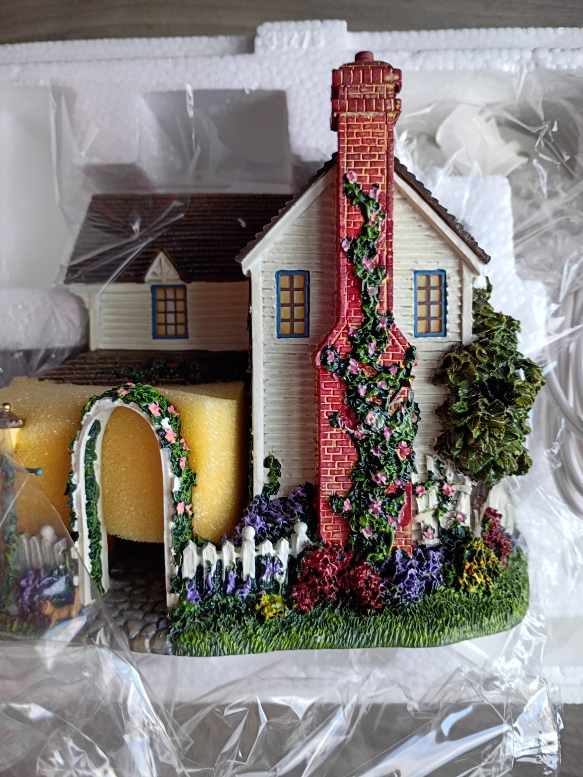Hawthorne Village Thomas Kinkade Hometown Spring Victorian Garden II 2 Christmas