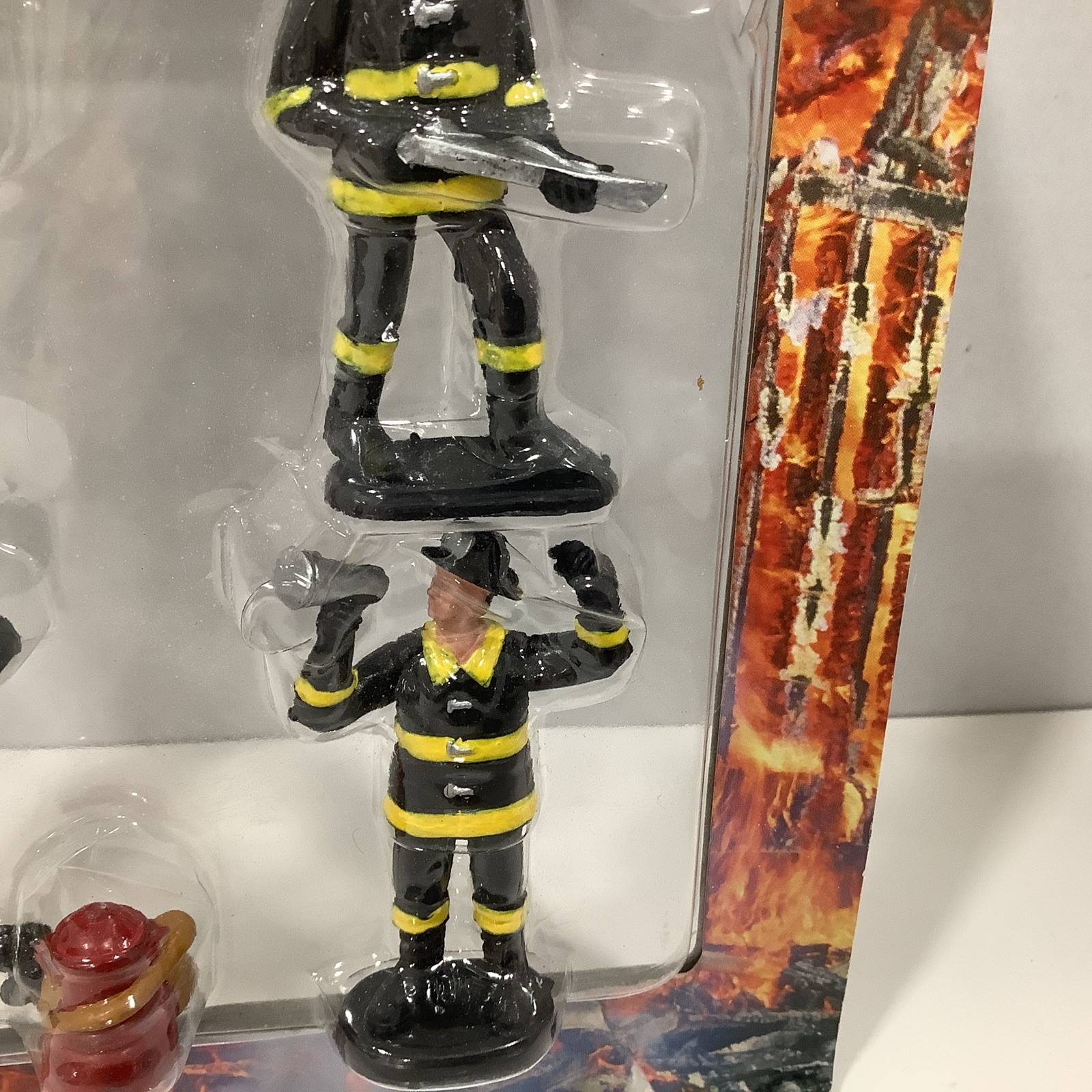 Lionel Fire Fighters Collection #BM625C Accessory (4 Piece Set)