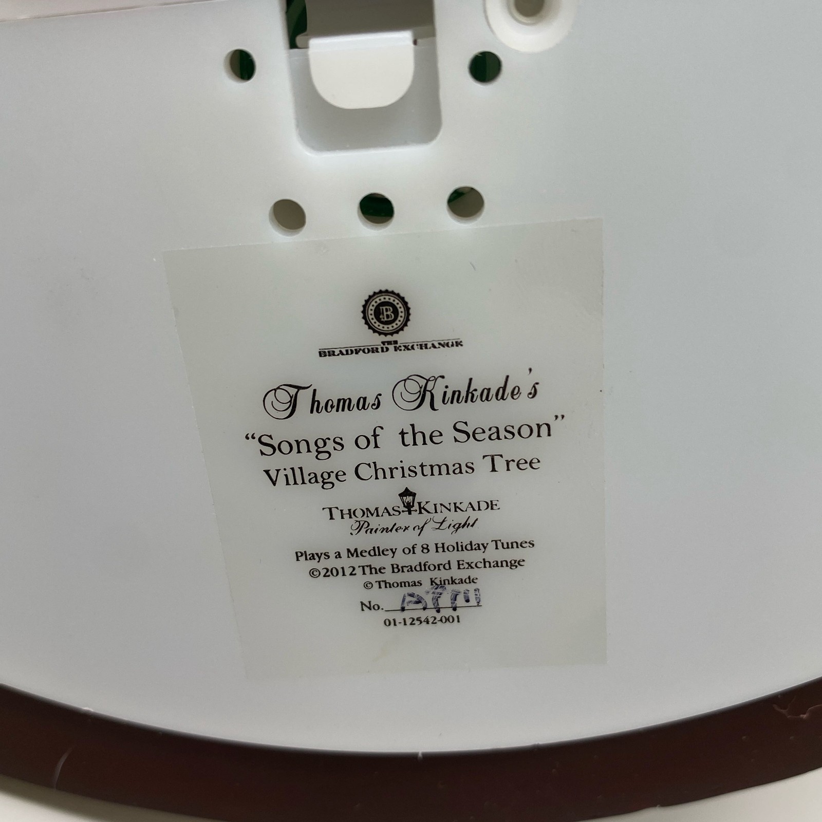 Thomas Kinkade Bradford Exchange Songs of the Season 12″ Lighted Village