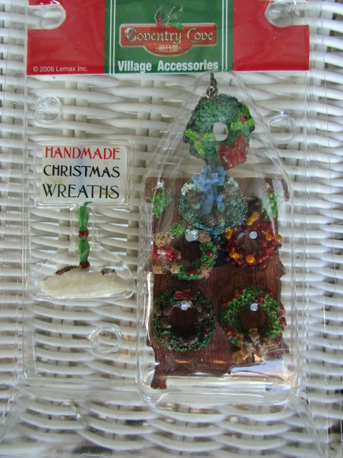 2 Pc Lemax Christmas Wreath Display 84892 2006 Retired 2018