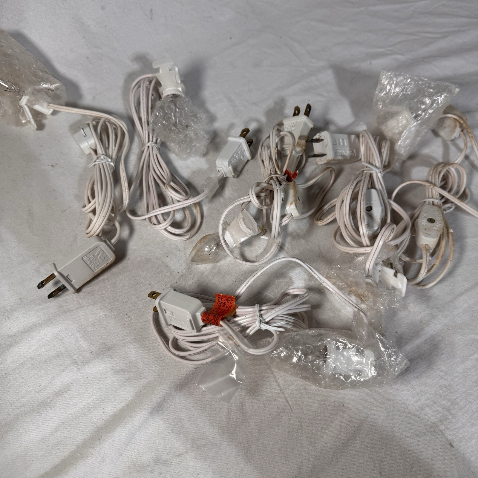 Lot Of 6 Hawthorne Village Thomas Kinkade Lamplight Village w/ Light Cords 01-04