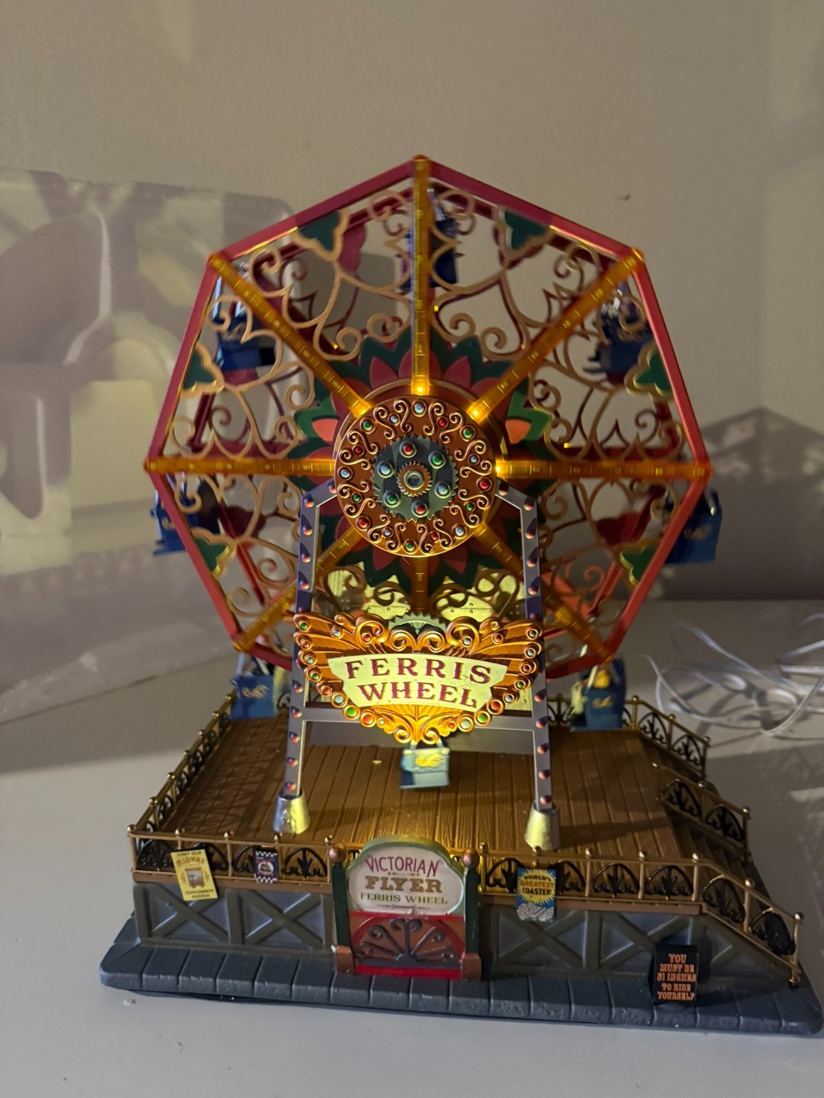 2013 LEMAX – VICTORIAN FLYER FERRIS WHEEL- Lights,Sounds,Movements – Box rough