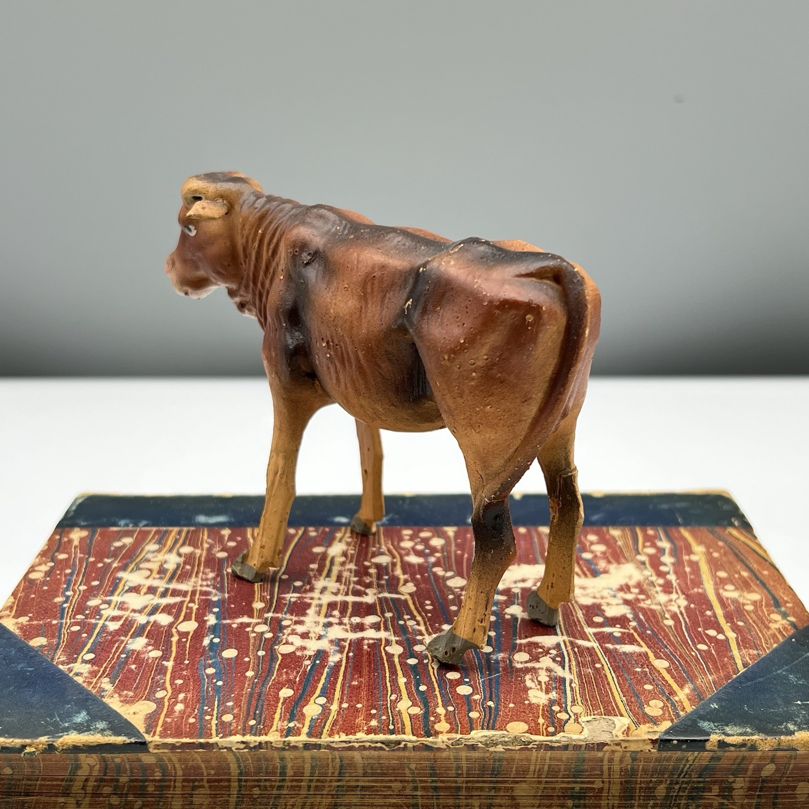 Pre-War NATIVITY COW 3.75″ Germany CHRISTMAS VILLAGE Stick Leg Composite PUTZ