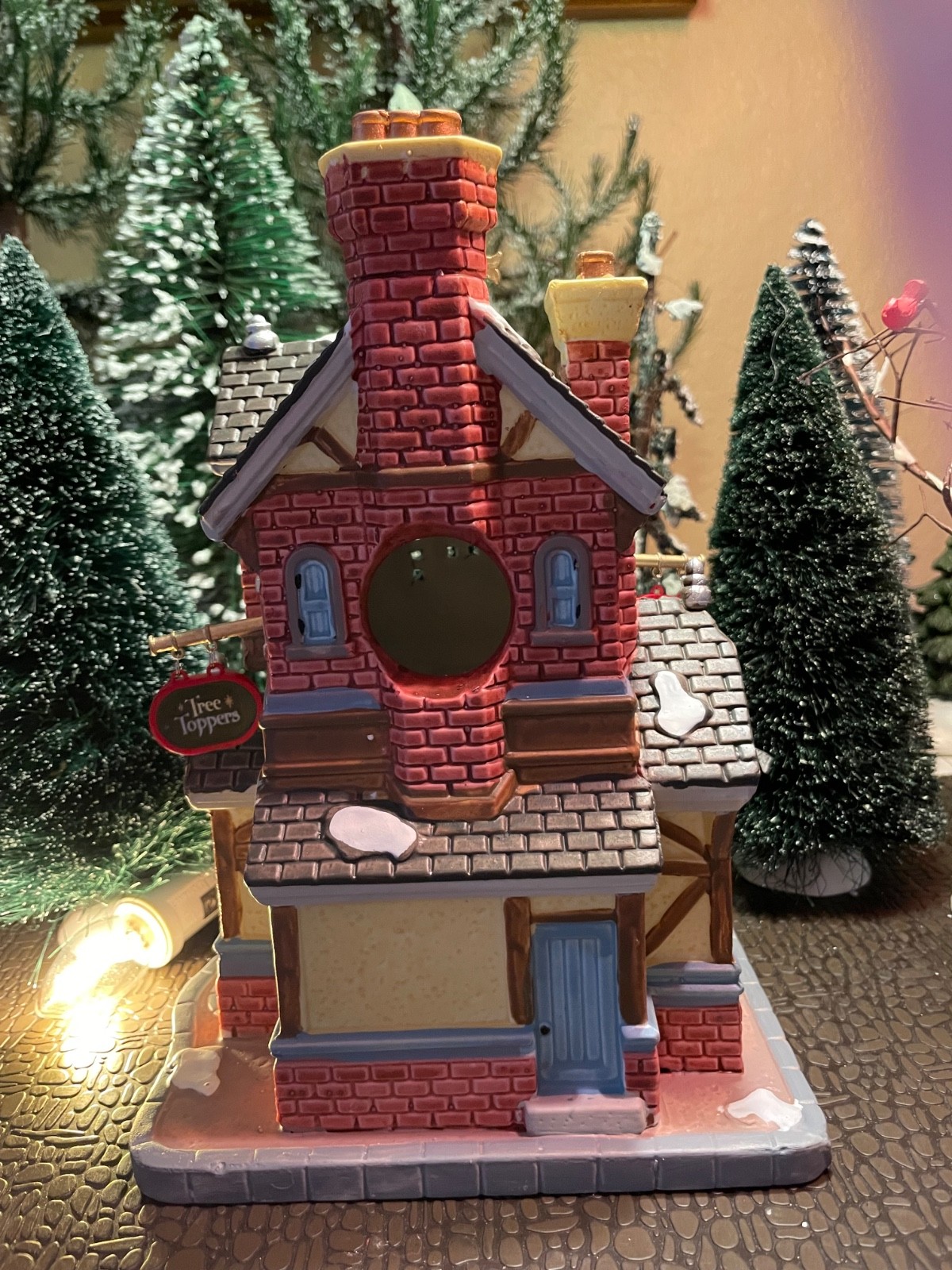 Lemax-Silver & Gold Shop Porcelain Lighted Building 45699 Retired 2014 Complete