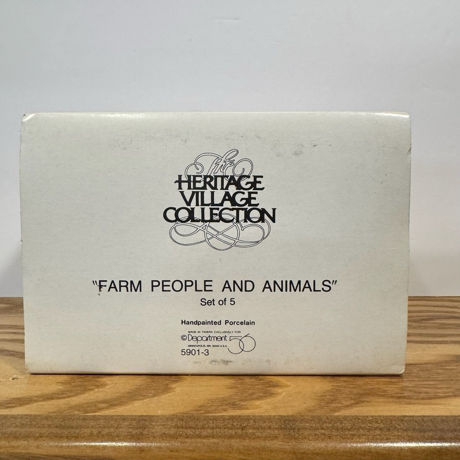 Dept 56 New England Village Accessory – Village Farm People and Animals set of 5