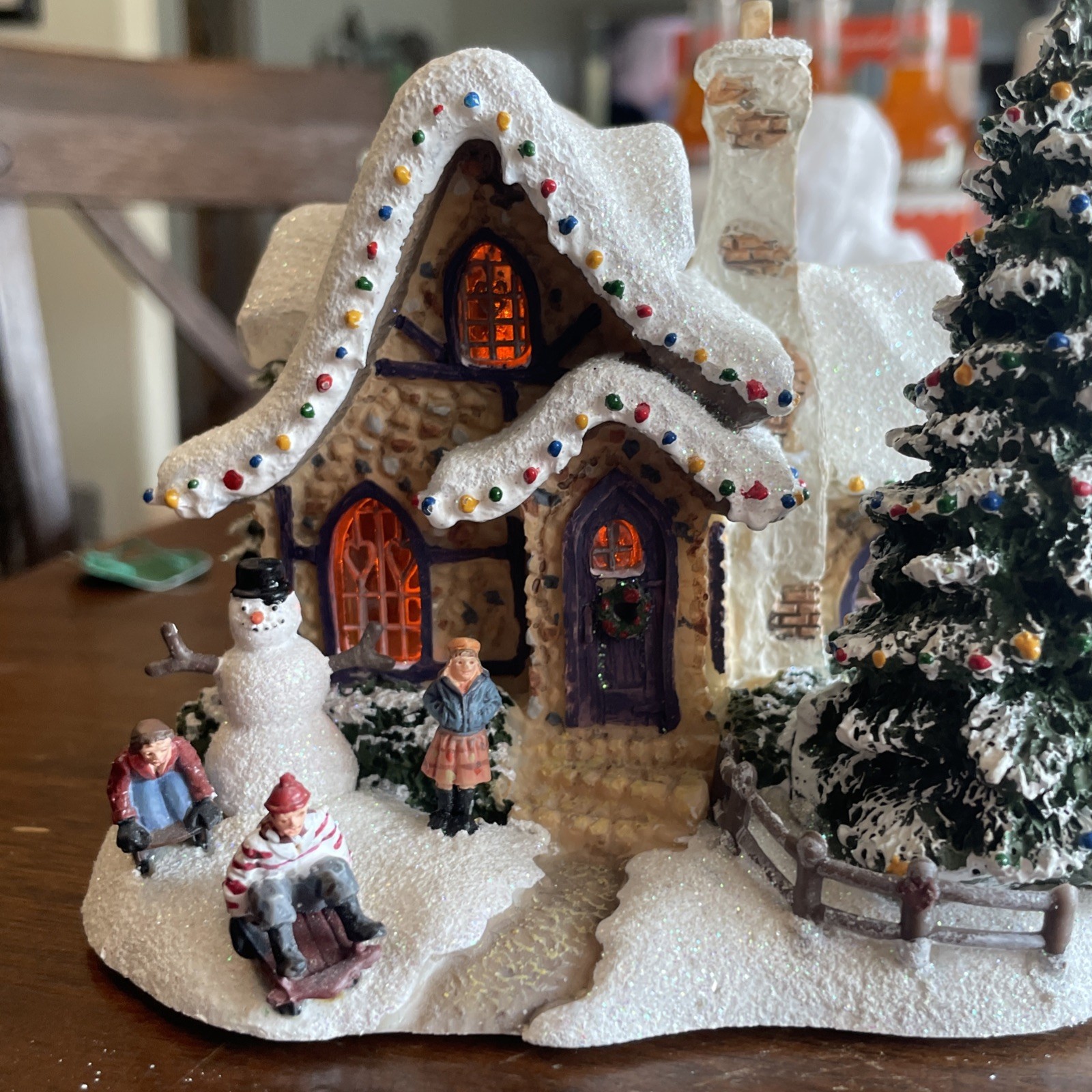 2006 Thomas Kinkade Christmas Village Sweetheart Cottage Teleflora Works