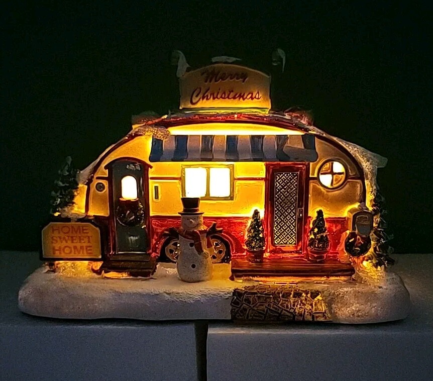 Enchanted Forest Holiday Snowman Trailer Village Accessory