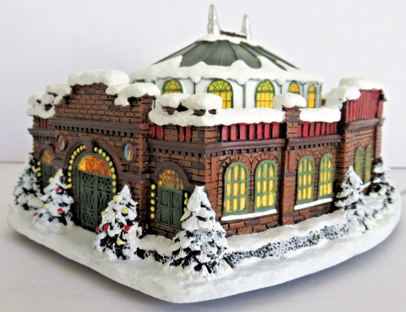 HAWTHORNE VILLAGE “BUDWEISER ROUNDHOUSE STABLE” ~(2015)~ **COLLECTOR’S EDITION**