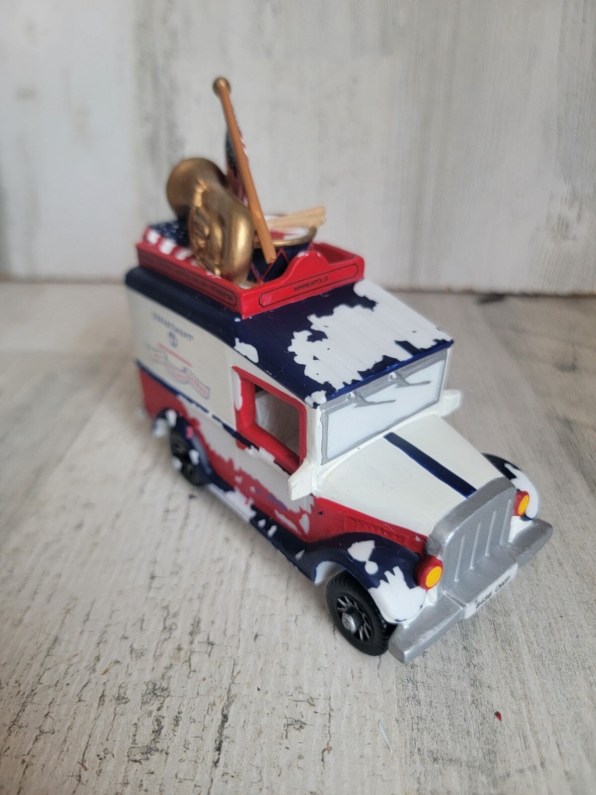 Dept 56 58660 AS IS American Pride Village Express