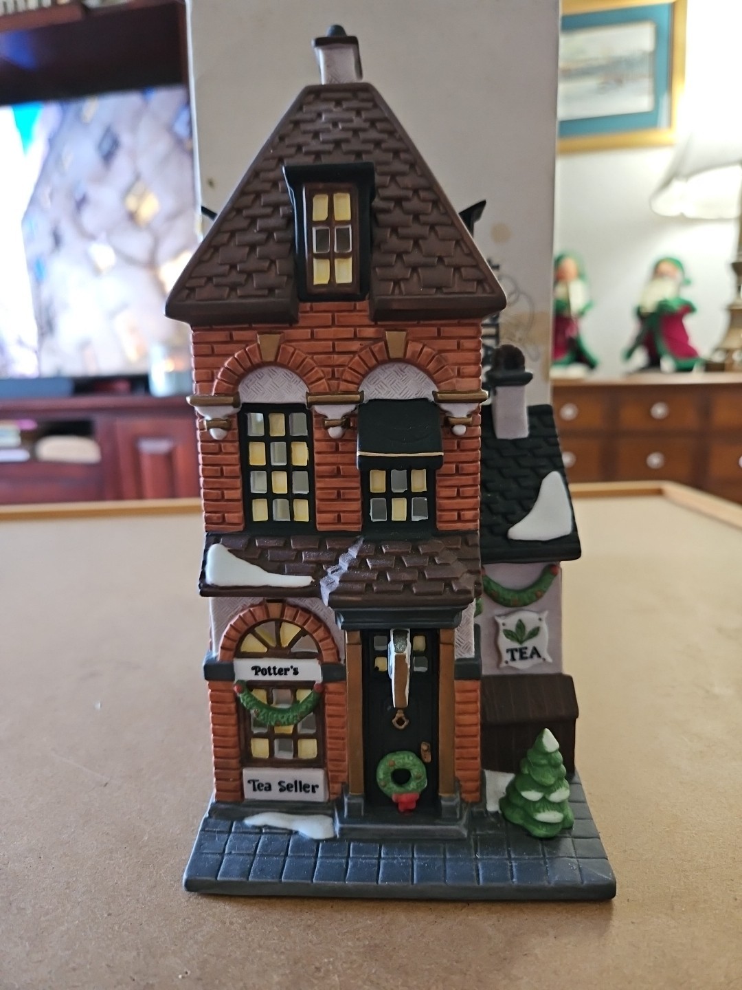 Dept 56 Heritage Village Christmas in The City Series “Potters Tea Seller” 58807
