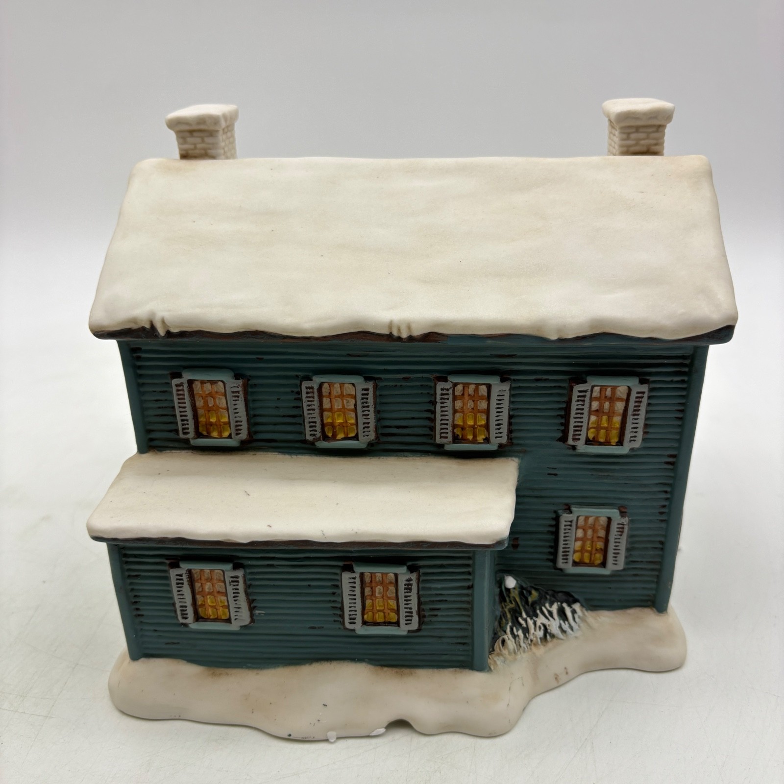 Currier & Ives Collection American Winter Scene Old Sloan Tavern 2001 MCNY