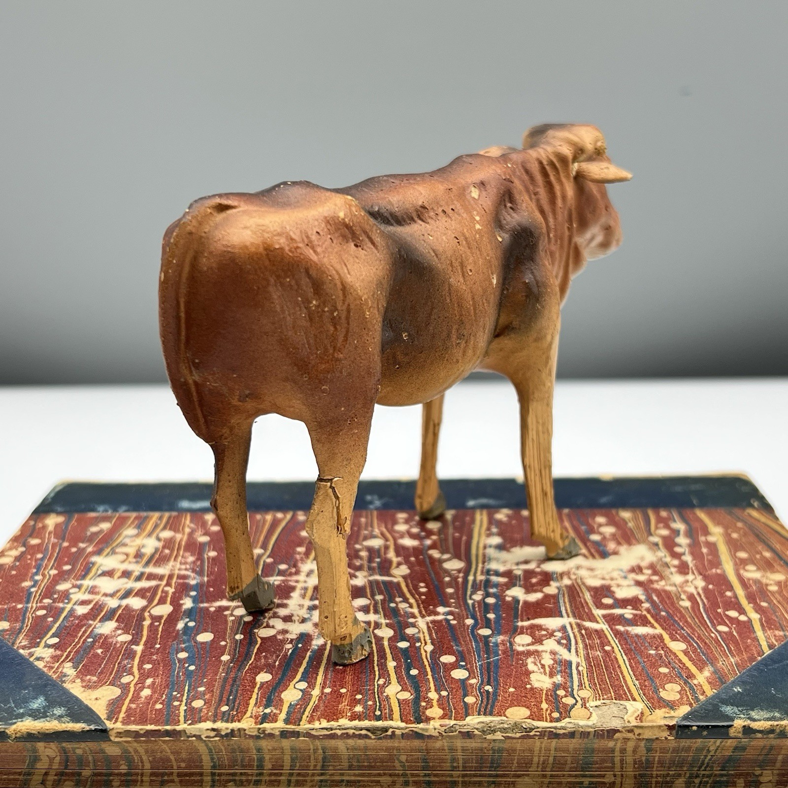 Pre-War NATIVITY COW 3.75″ Germany CHRISTMAS VILLAGE Stick Leg Composite PUTZ