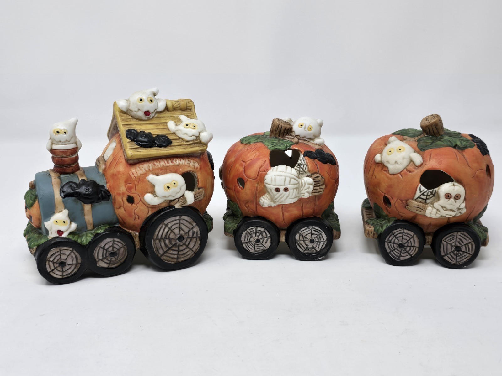 Vintage Haunted Train Ghosts Pumpkin Bats Halloween Ceramic – No Light