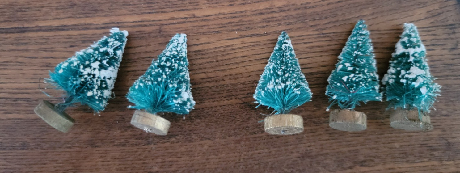 Vintage Bottle Brush 1.5 inch Trees Flocked with Wood Bases Lot of 5 Germany