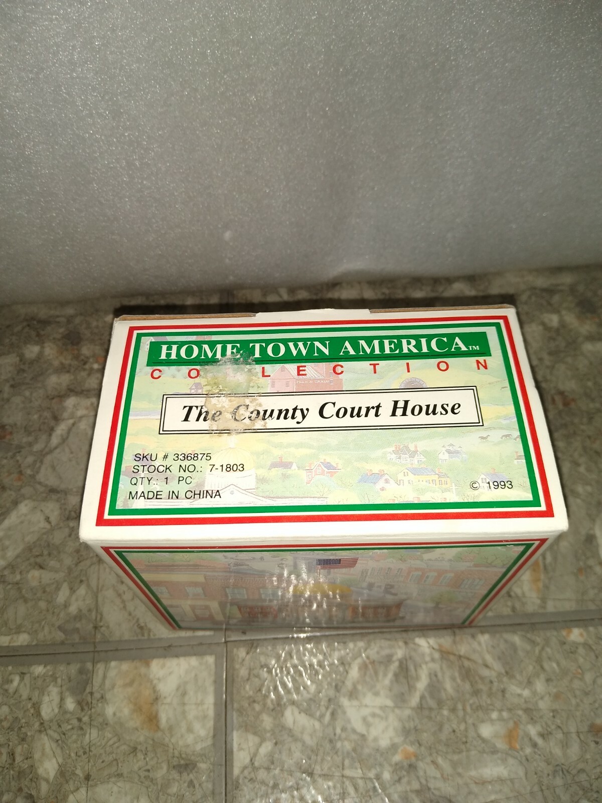 1993 Home Town America Landmarks The County Court House 7-1803 Christmas