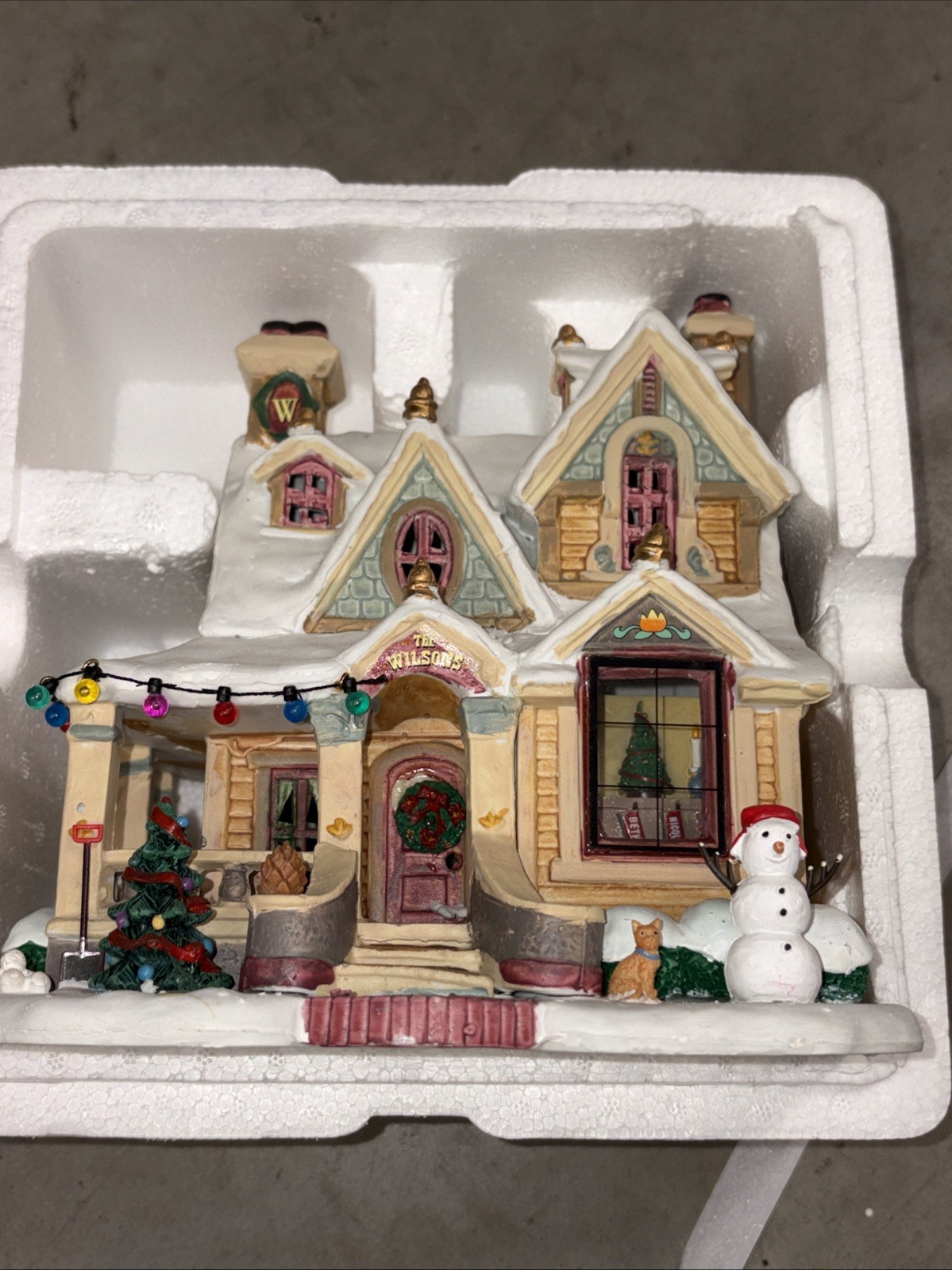Lemax Wilsons Residence Caddington Village Lighted Building Collection