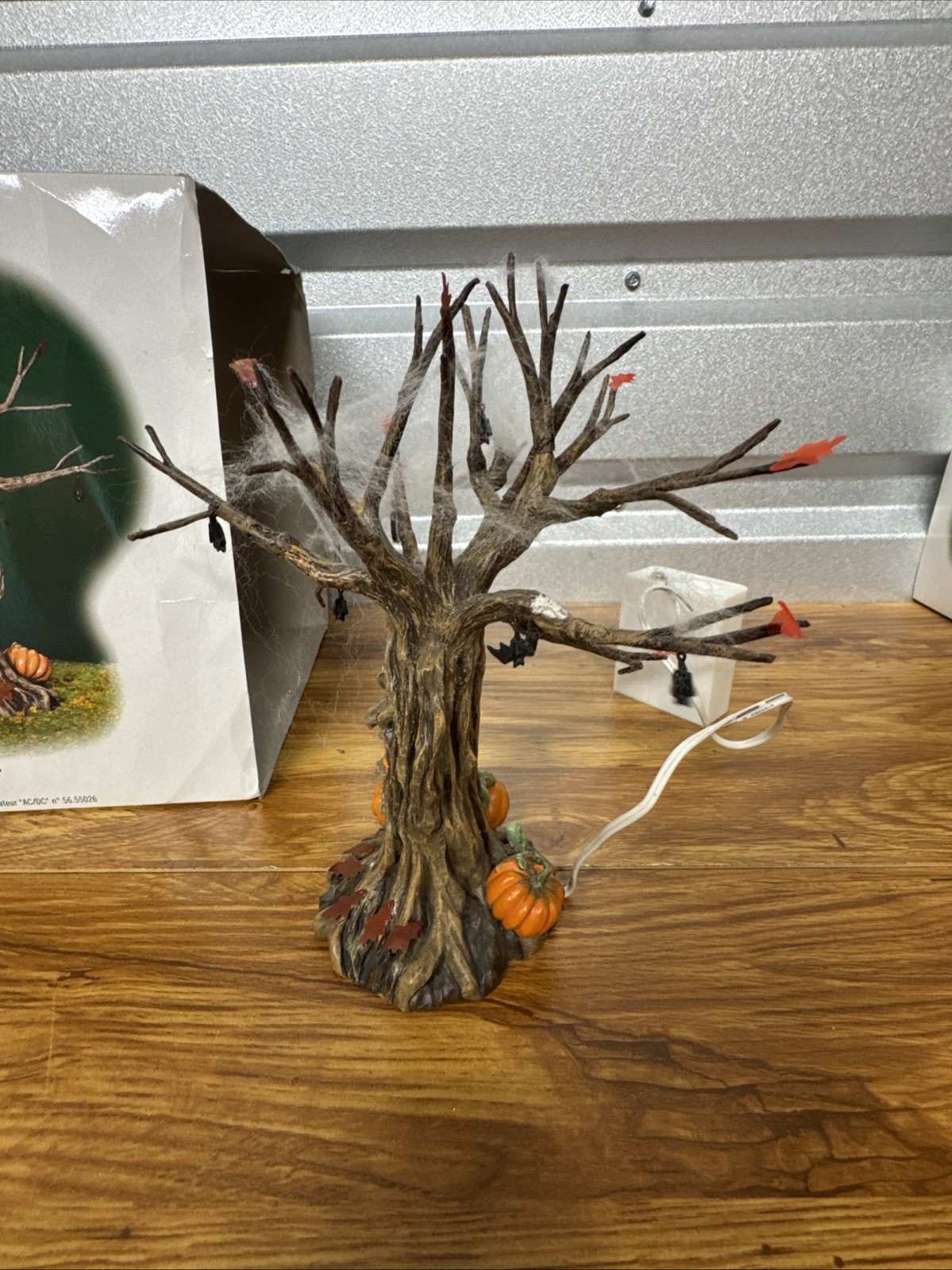 Dept 56 Snow Village Halloween Accessory “Lit Spooky Tree” w Box #56.52896