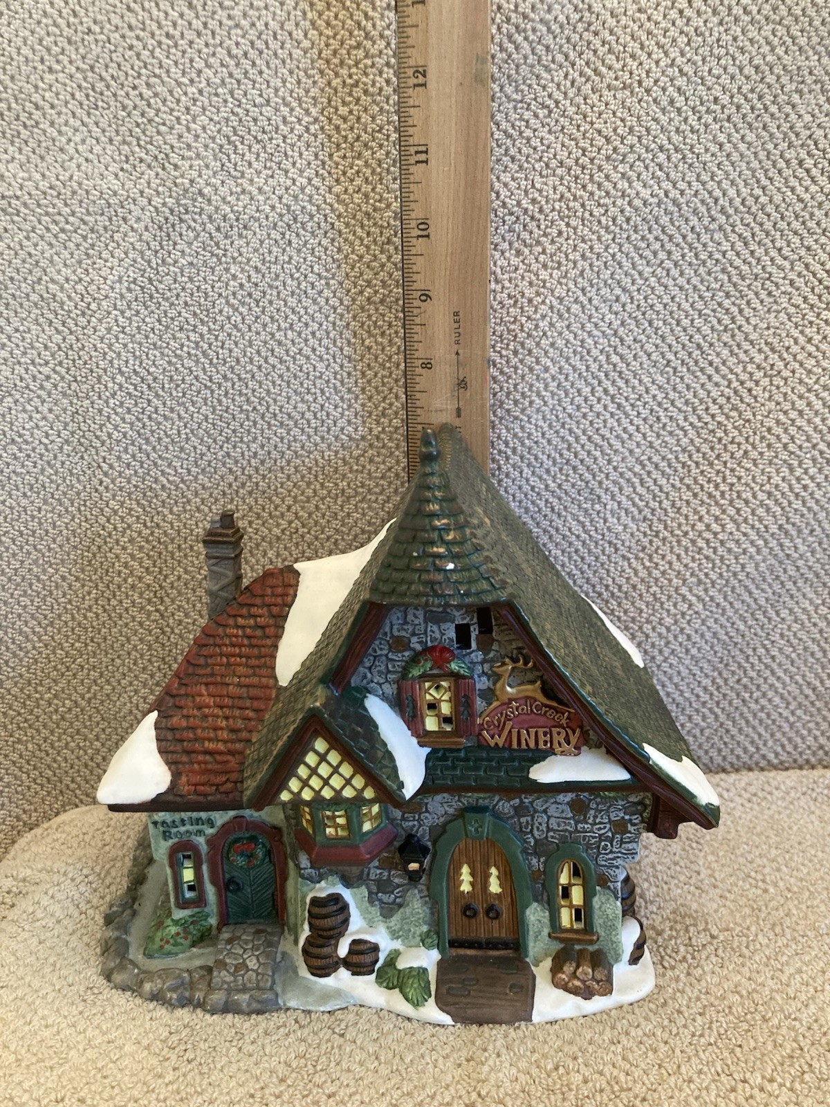 Santa’s Workbench CollectionCrystal Creek Winery 1999/Retired/unboxed A22