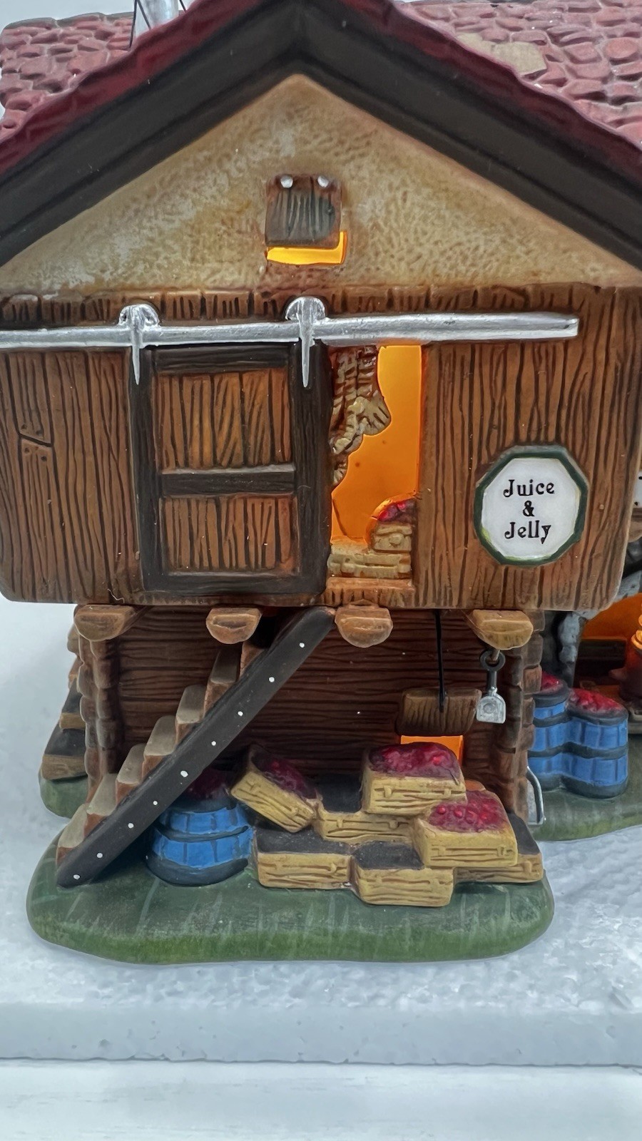 Dept 56 New England Village Series “The Cranberry House” Retired 2000 Complete