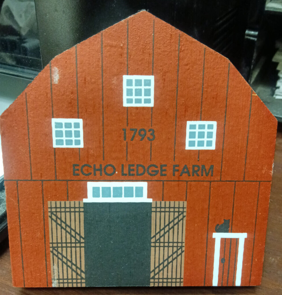 CATS MEOW VERMONT BARN AMERICAN BARN SERIES (Signed 1992, Retired) NEW