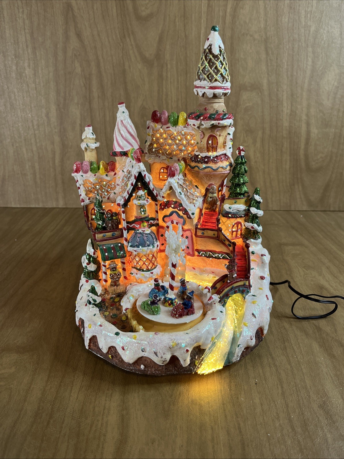 Cracker Barrel Handmade Christmas Fiber Optic Gingerbread House Lighted Works