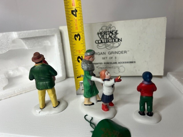 Dept 56 Heritage Village Accessories Organ Grinder, Set of 3, 5957-9 NEW