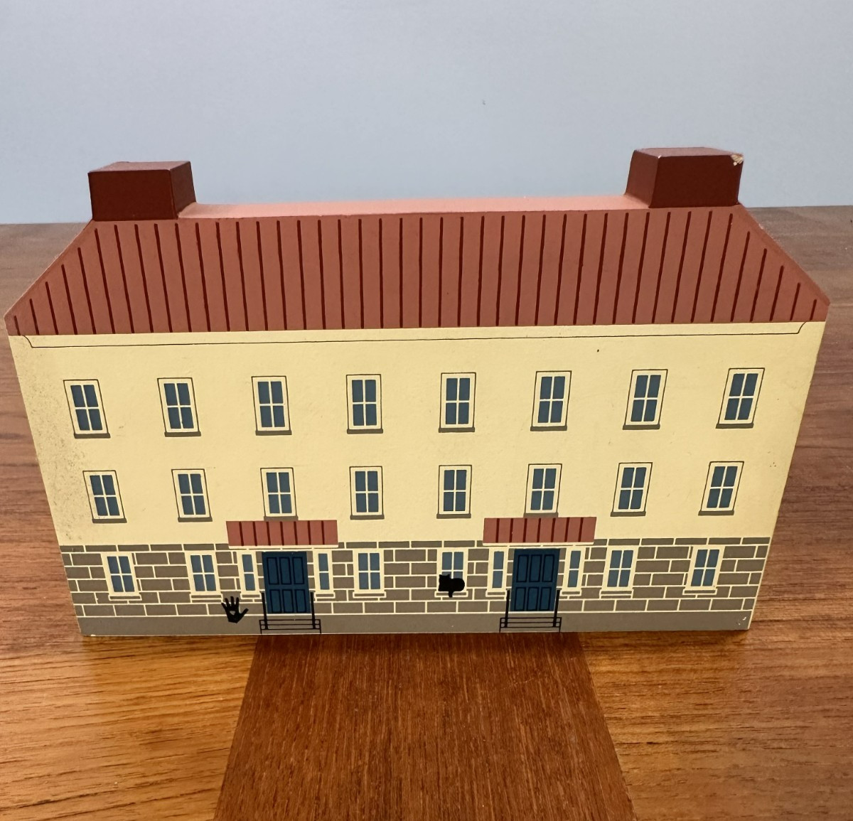 Cat’s Meow Village 1995 Shelf Sitter Trustees Office Shaker Village Series #4953