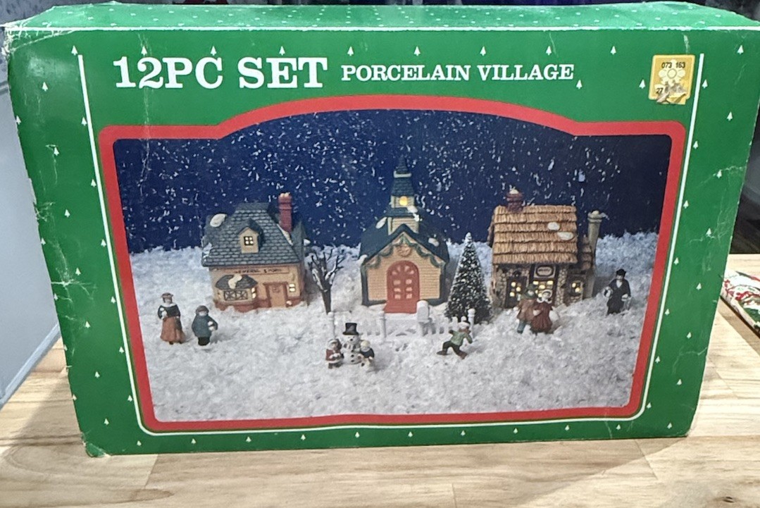 VTG Frank’s Nursery 12pc Lighted Porcelain Christmas Village Church Taiwan 90s