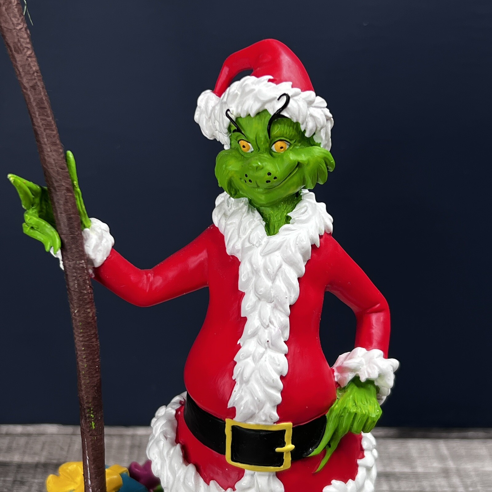2001 DEPTARTMENT 56 Grinch Advent Tree COUNTDOWN TO CHRISTMAS *NOT COMPLETE*