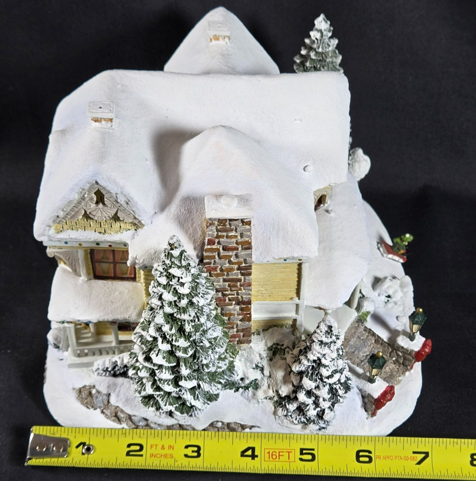 Thomas Kinkade Victorian Homestead Christmas Village Sculpture W/ Lights & COA